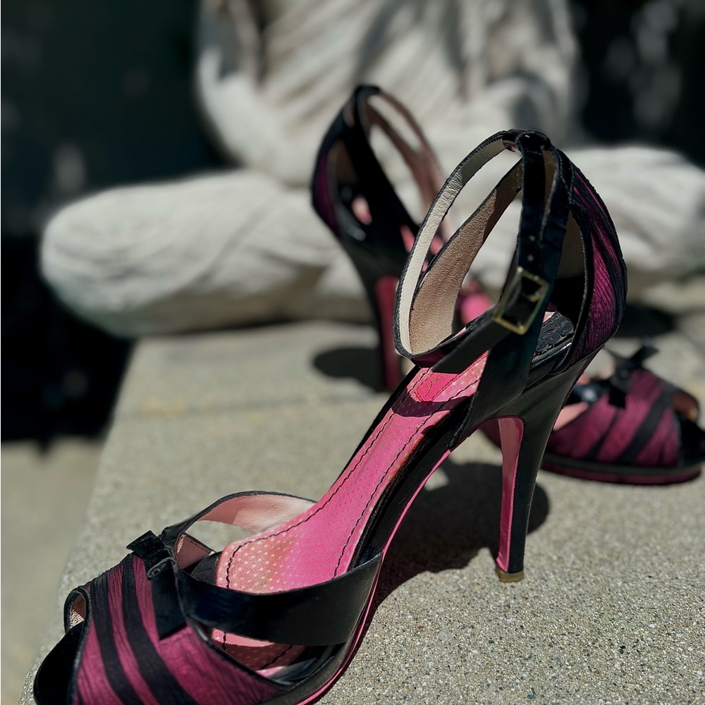 Betsey Johnson Cute Black and Pink Women's Heels
